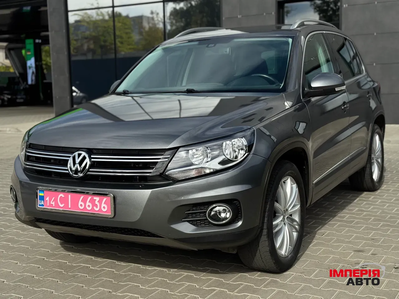 Volkswagen Tiguan - фото 2