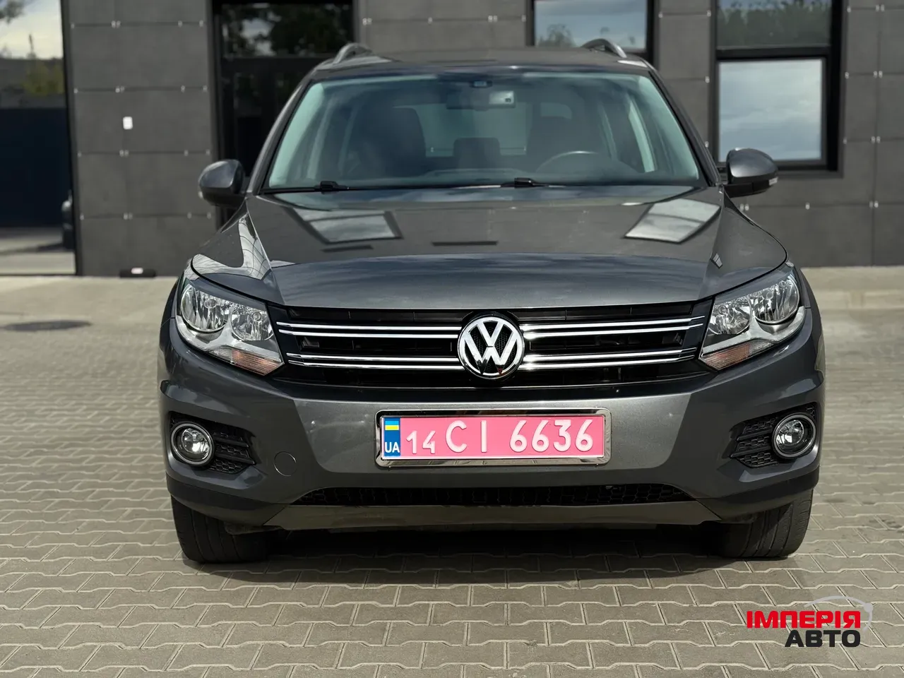 Volkswagen Tiguan - фото 4