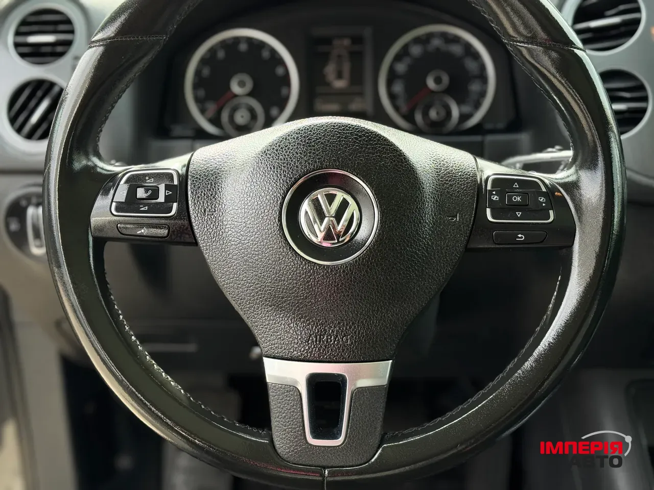 Volkswagen Tiguan - фото 17