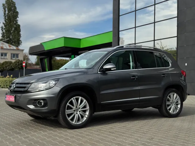 Volkswagen Tiguan - фото 1