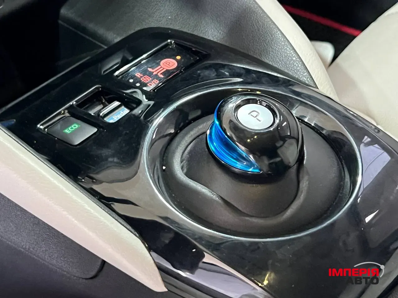 Nissan Leaf - фото 12