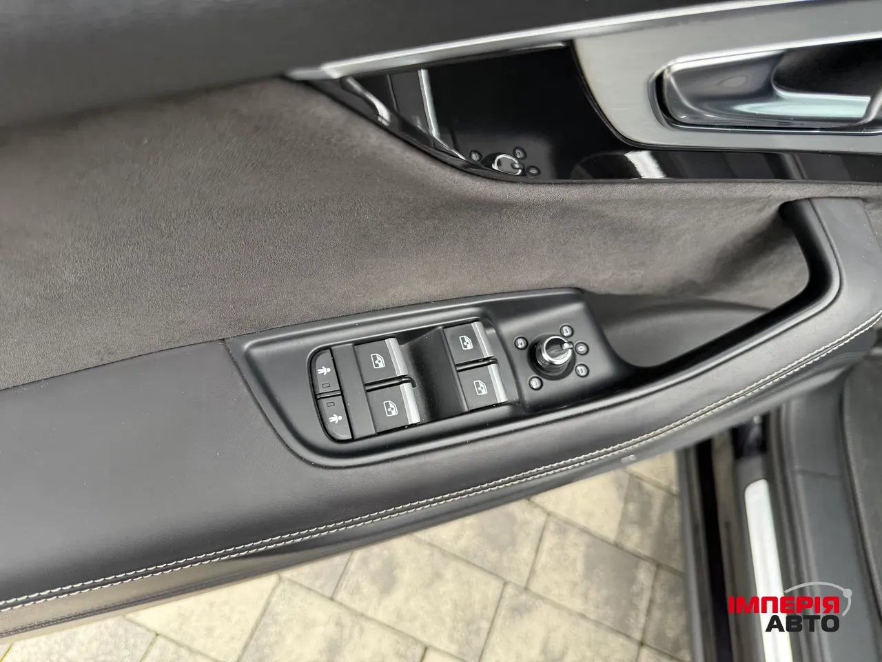 Audi SQ7 - фото 17