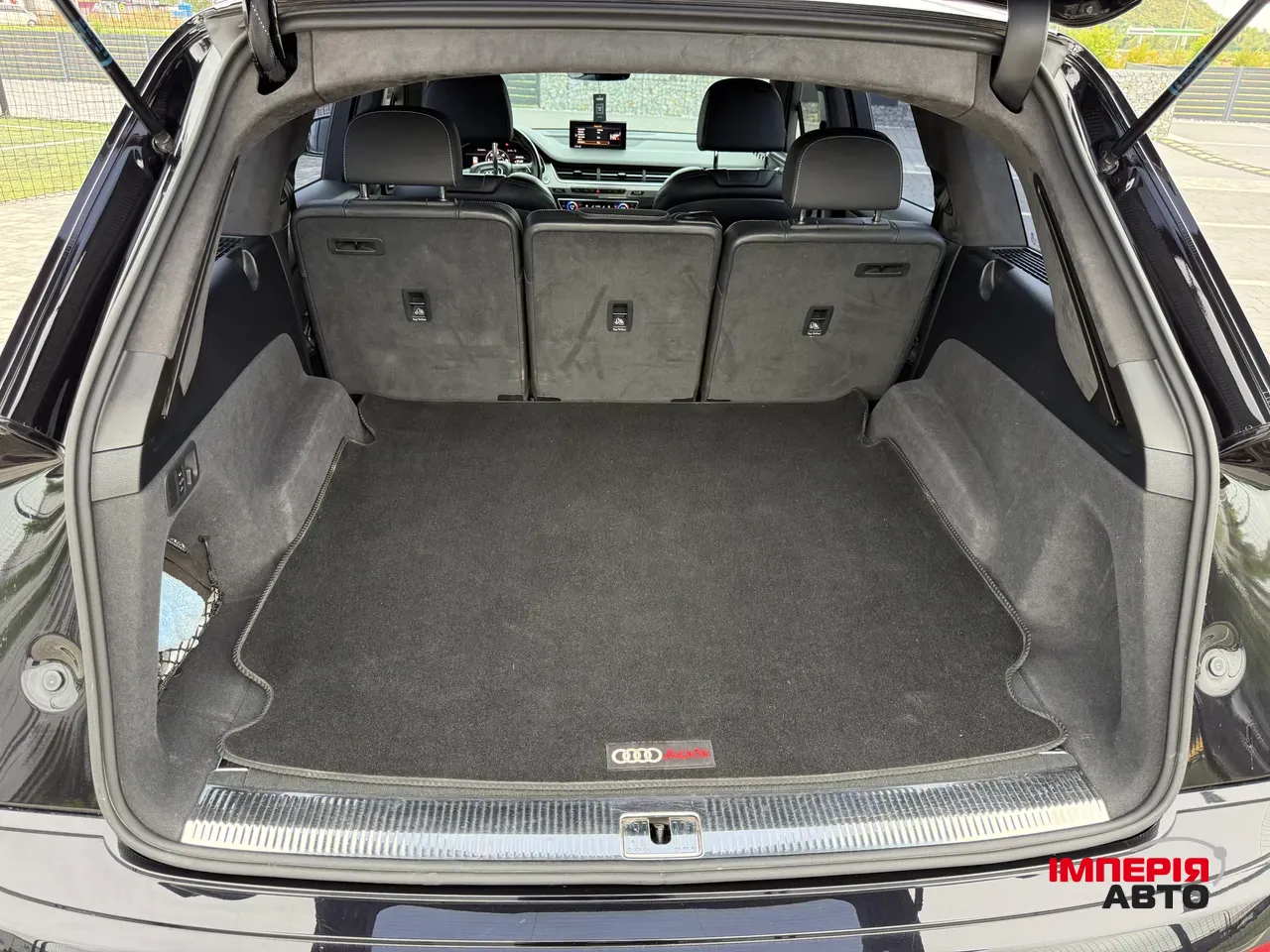 Audi SQ7 - фото 15