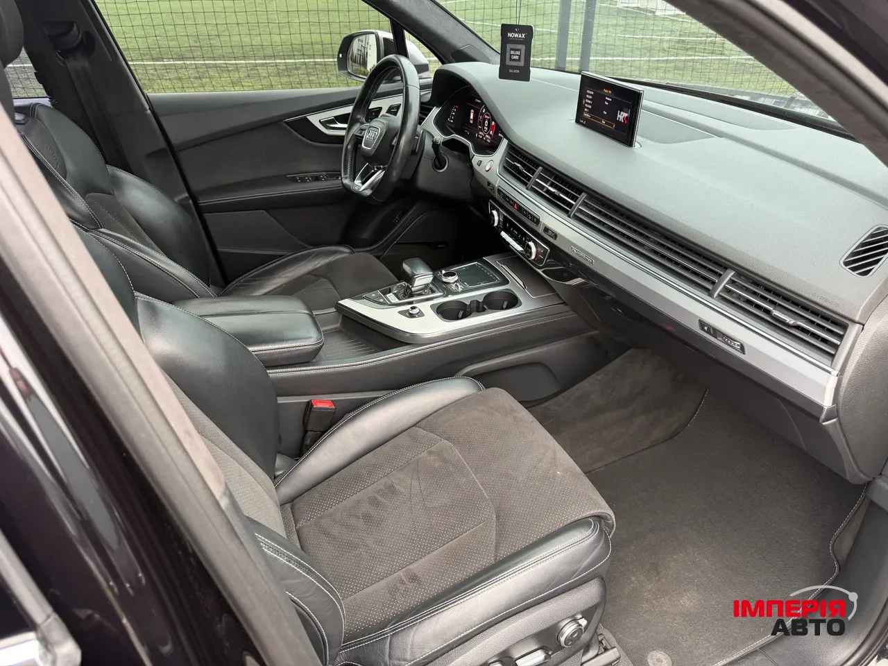 Audi SQ7 - фото 23