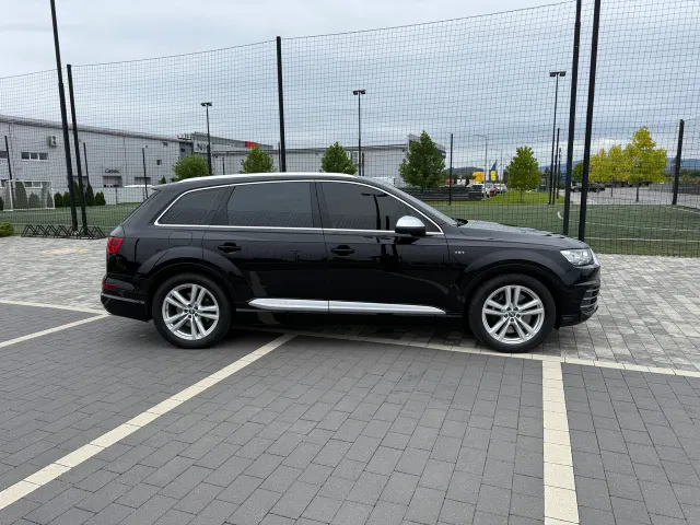 Audi SQ7 - фото 5