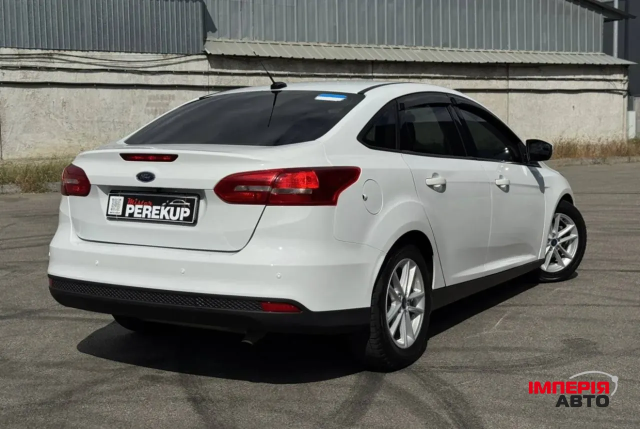 Ford Focus - фото 3