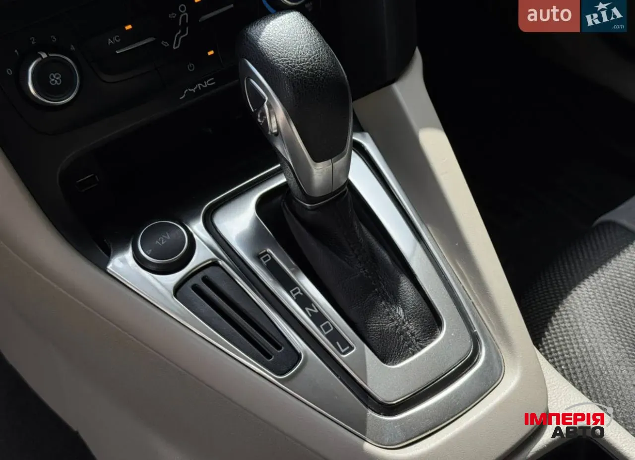 Ford Focus - фото 7