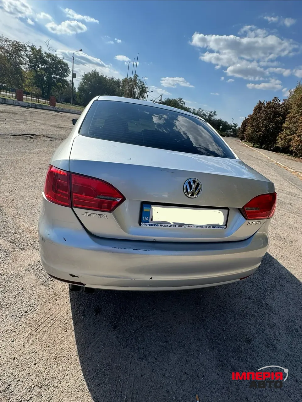 Volkswagen Jetta - фото 2