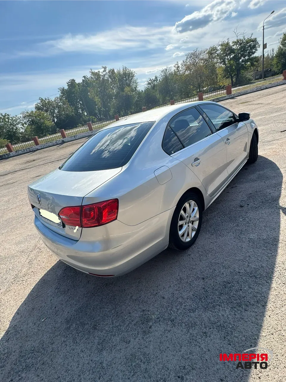 Volkswagen Jetta - фото 3