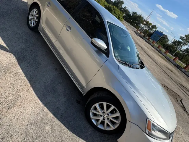 Volkswagen Jetta - фото 5