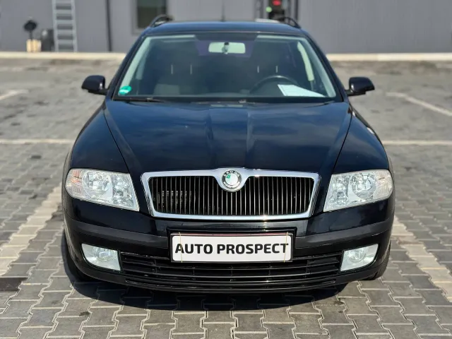 Skoda Octavia - фото 2