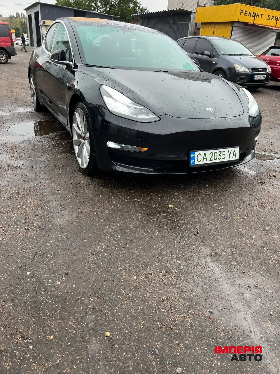 Tesla Model 3 - фото 1