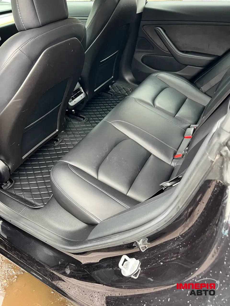 Tesla Model 3 - фото 12