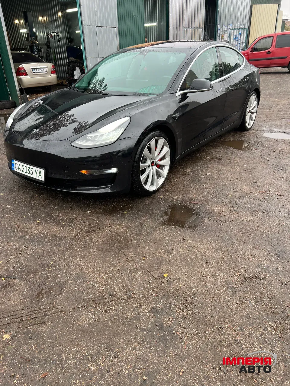Tesla Model 3 - фото 3
