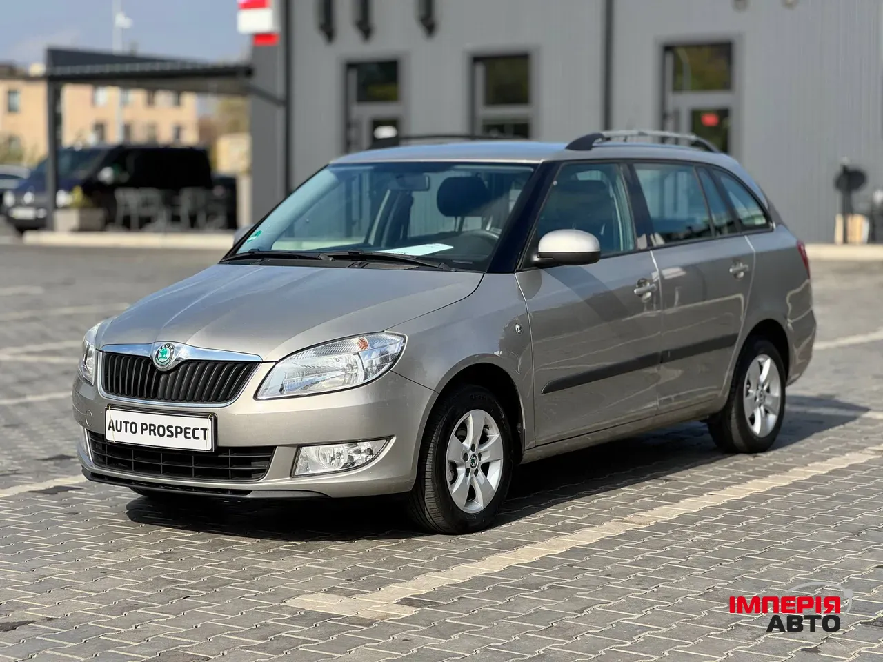 Skoda Fabia - фото 3