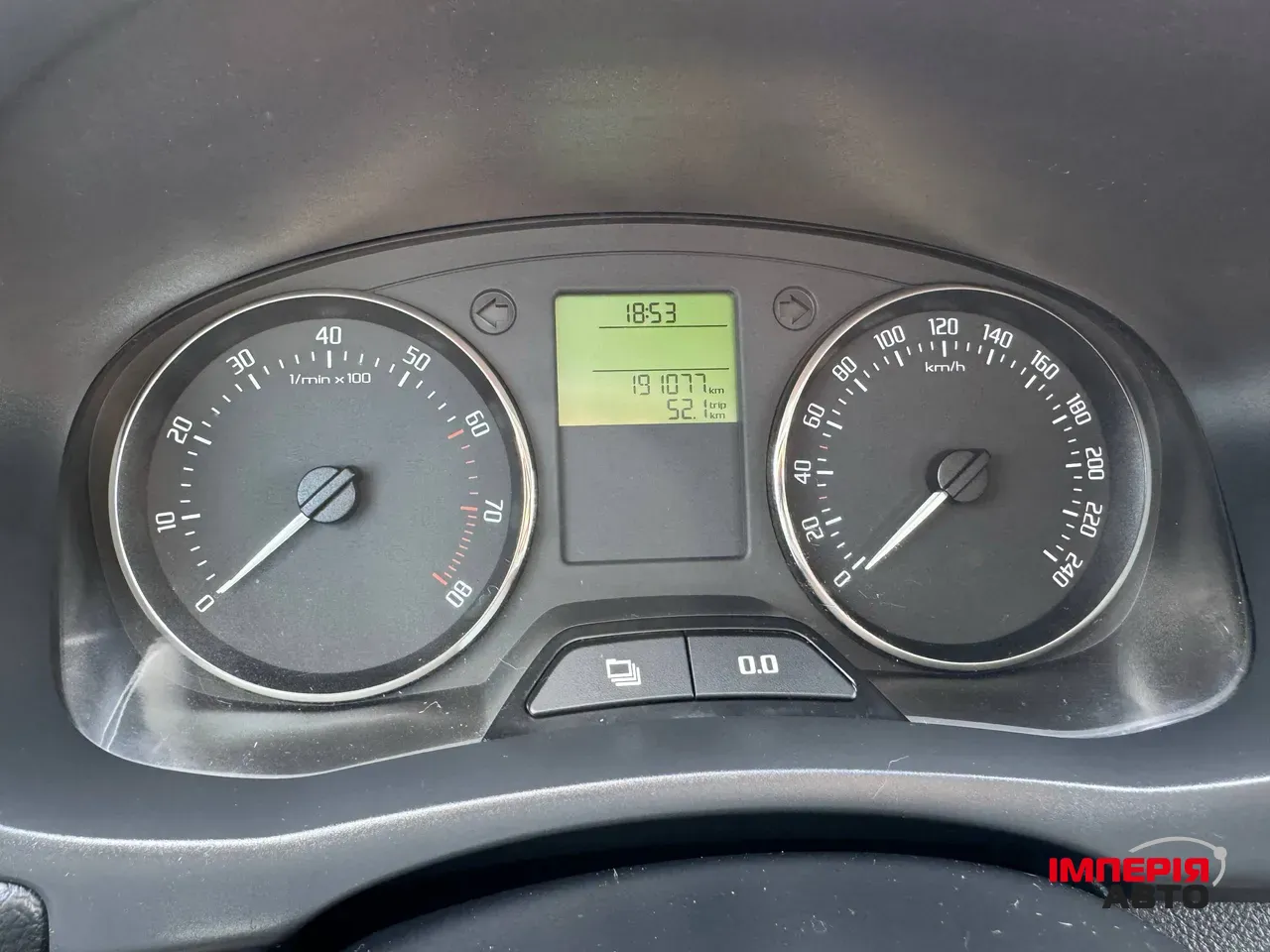 Skoda Fabia - фото 12