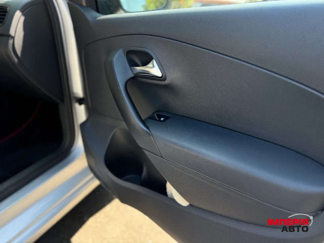 Volkswagen Polo - фото 17