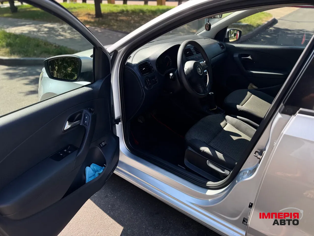 Volkswagen Polo - фото 14
