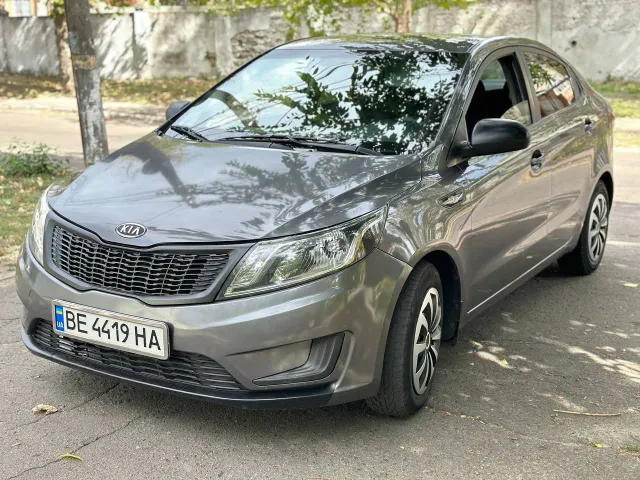 Kia Rio - фото 1