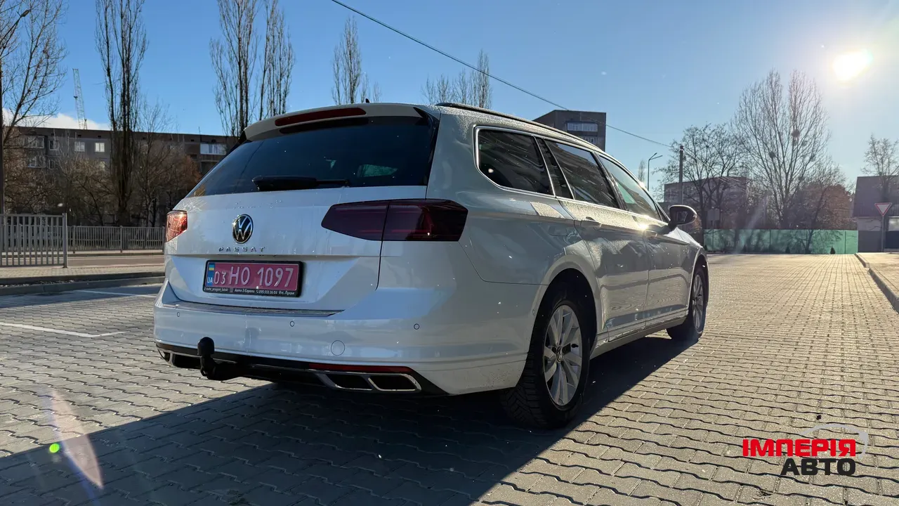 Volkswagen Passat - фото 6