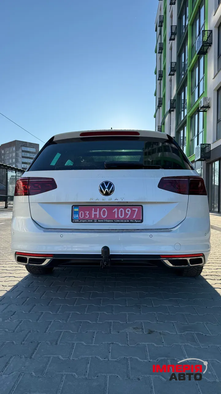 Volkswagen Passat - фото 7