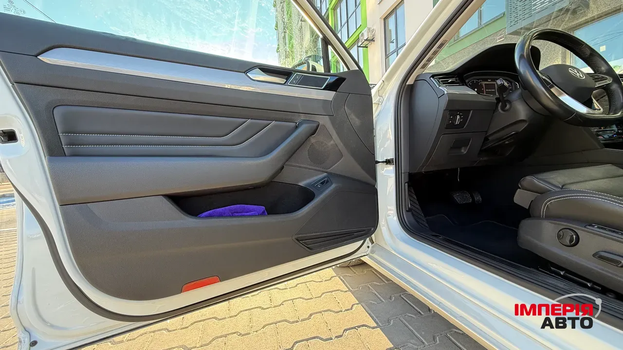 Volkswagen Passat - фото 22