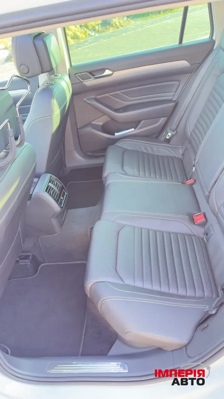 Volkswagen Passat - фото 38