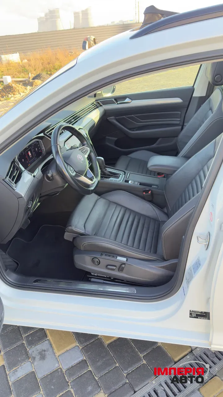 Volkswagen Passat - фото 34