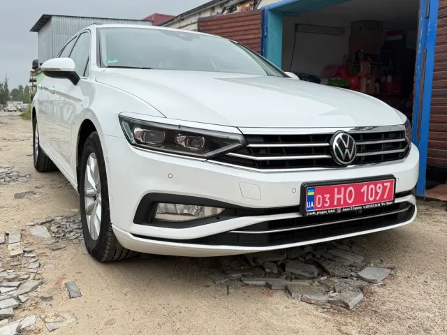 Volkswagen Passat - фото 3