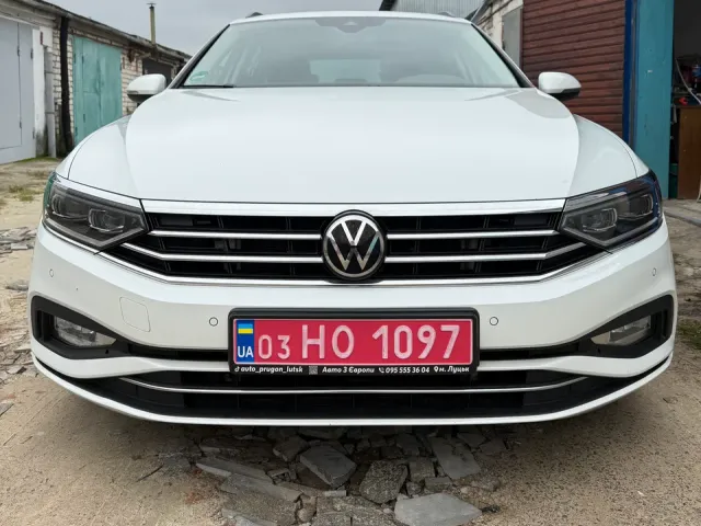 Volkswagen Passat - фото 1