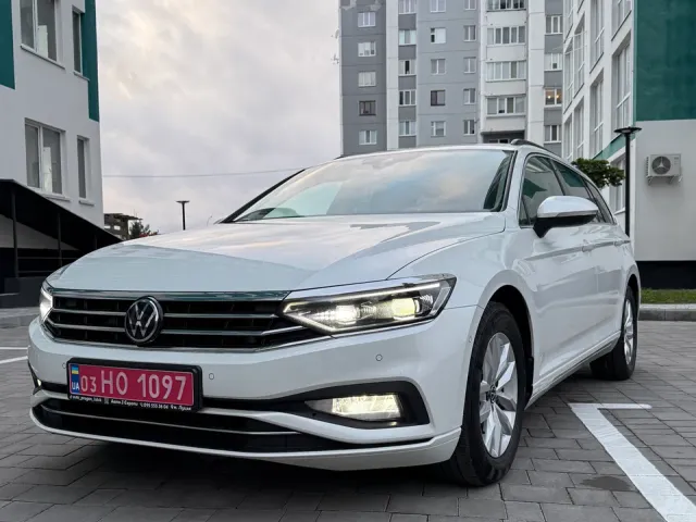 Volkswagen Passat - фото 1
