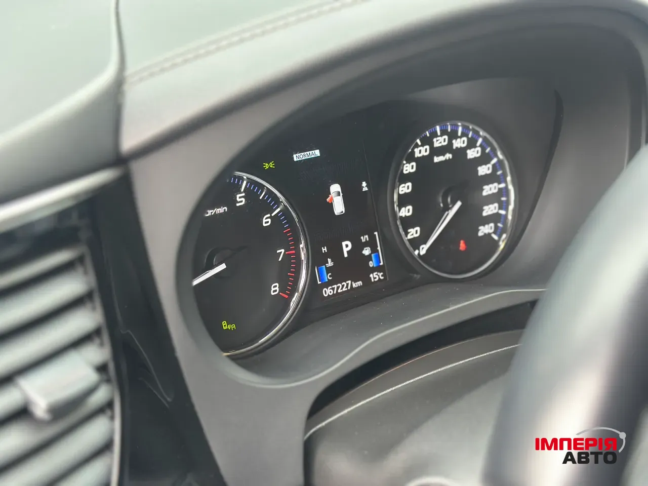 Mitsubishi Outlander - фото 17