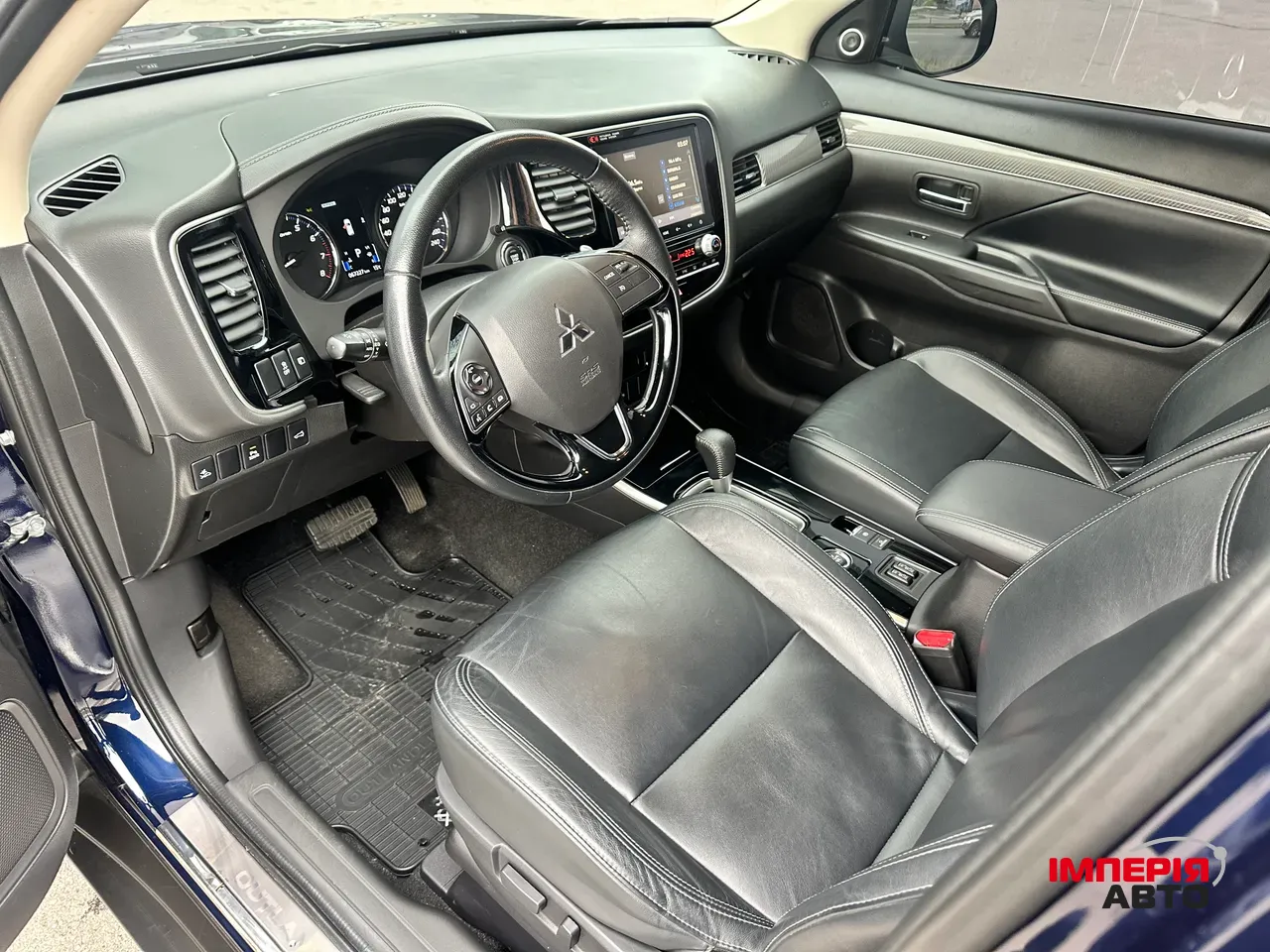 Mitsubishi Outlander - фото 13