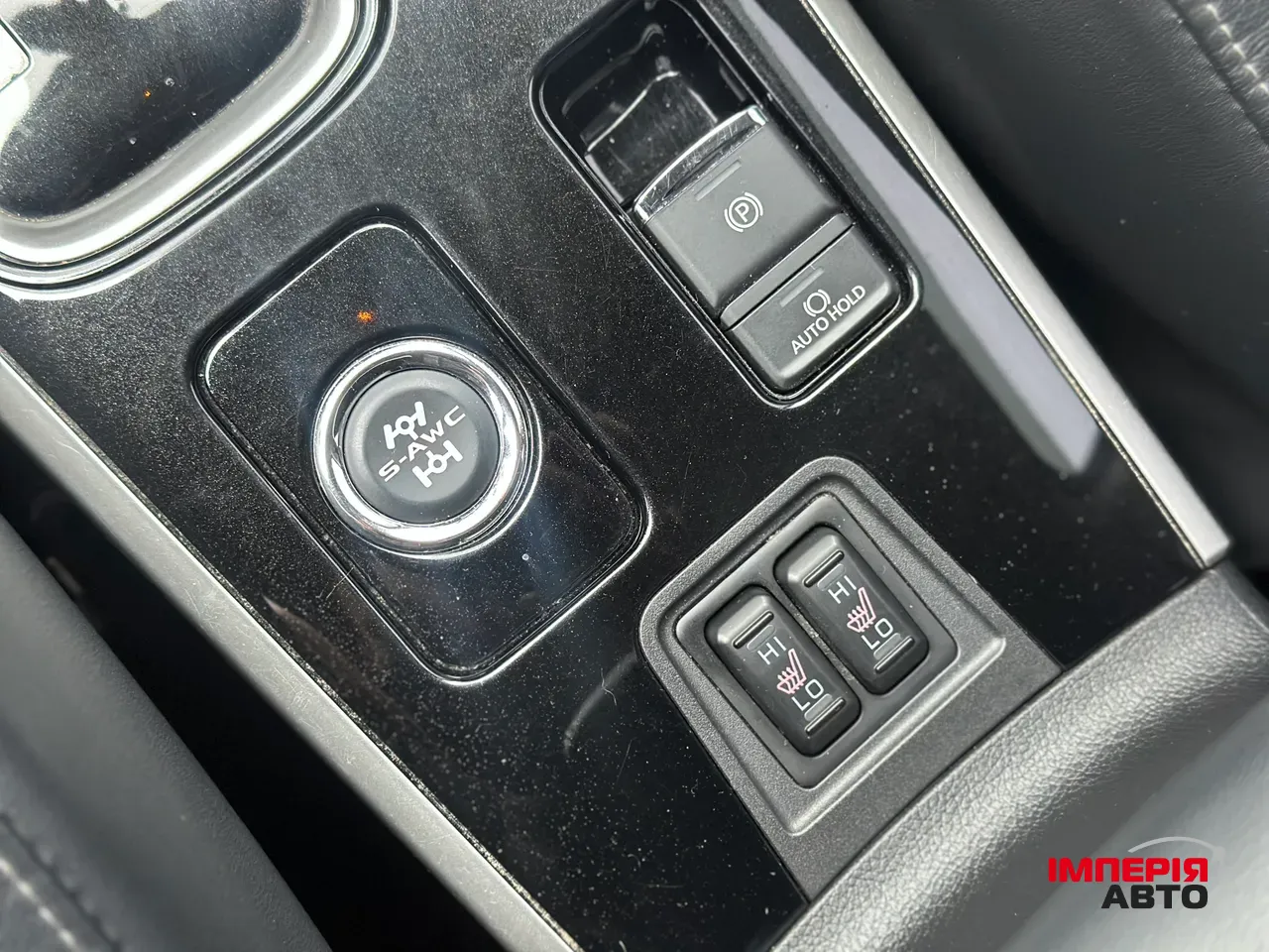 Mitsubishi Outlander - фото 26