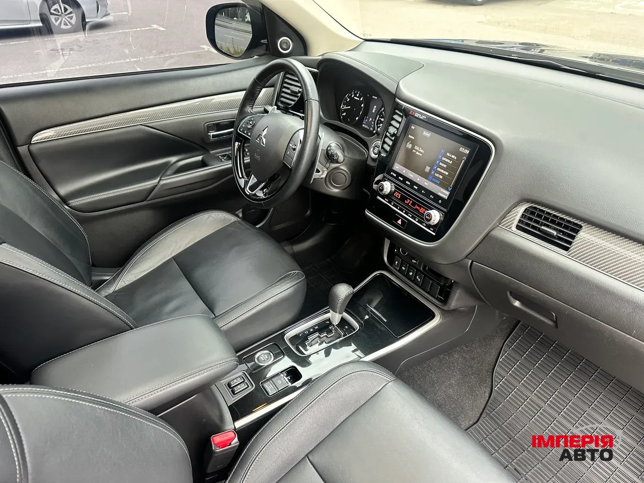 Mitsubishi Outlander - фото 24