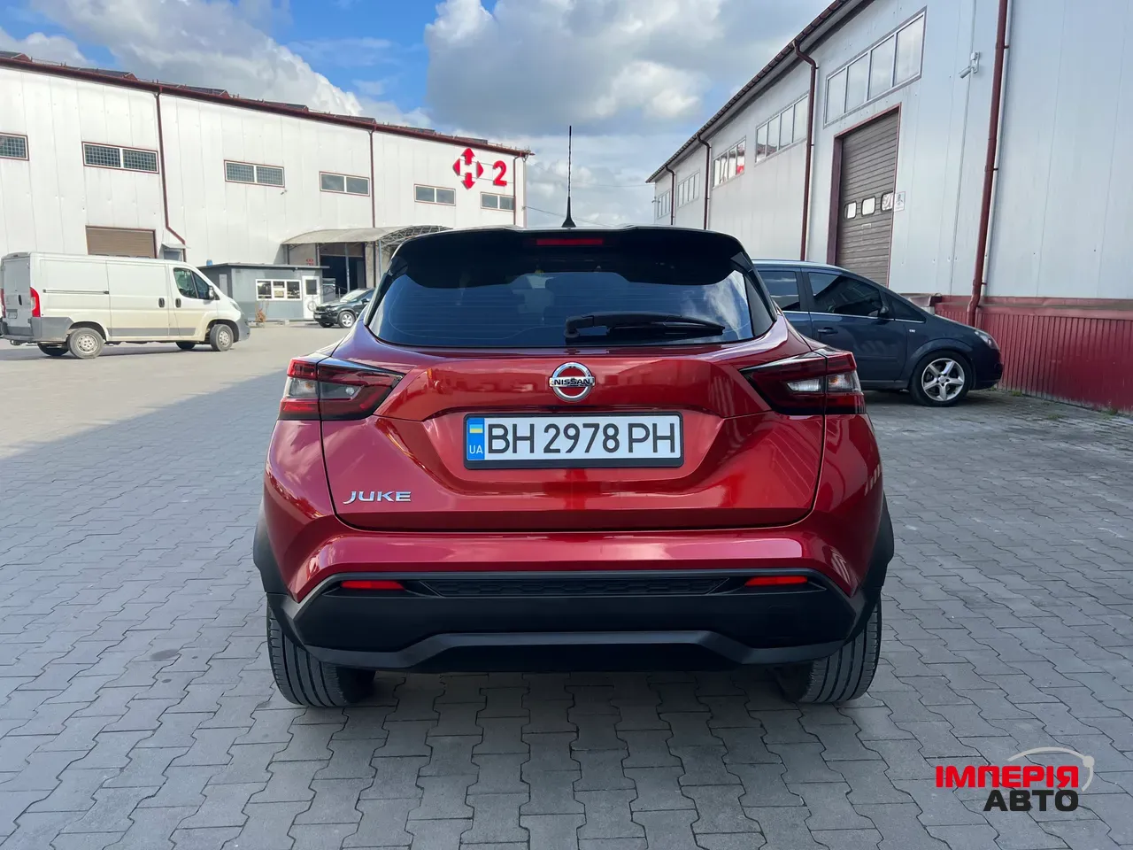 Nissan Juke - фото 8