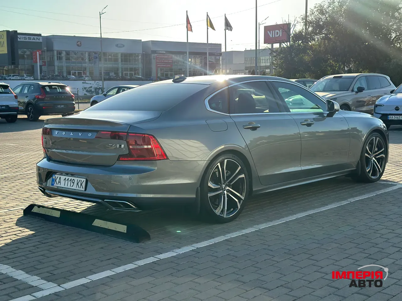 Volvo S90 - фото 13