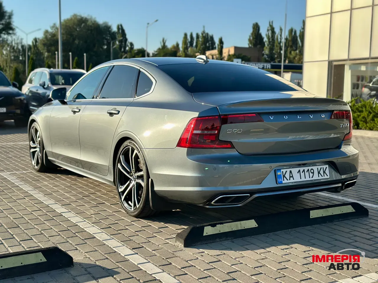 Volvo S90 - фото 9