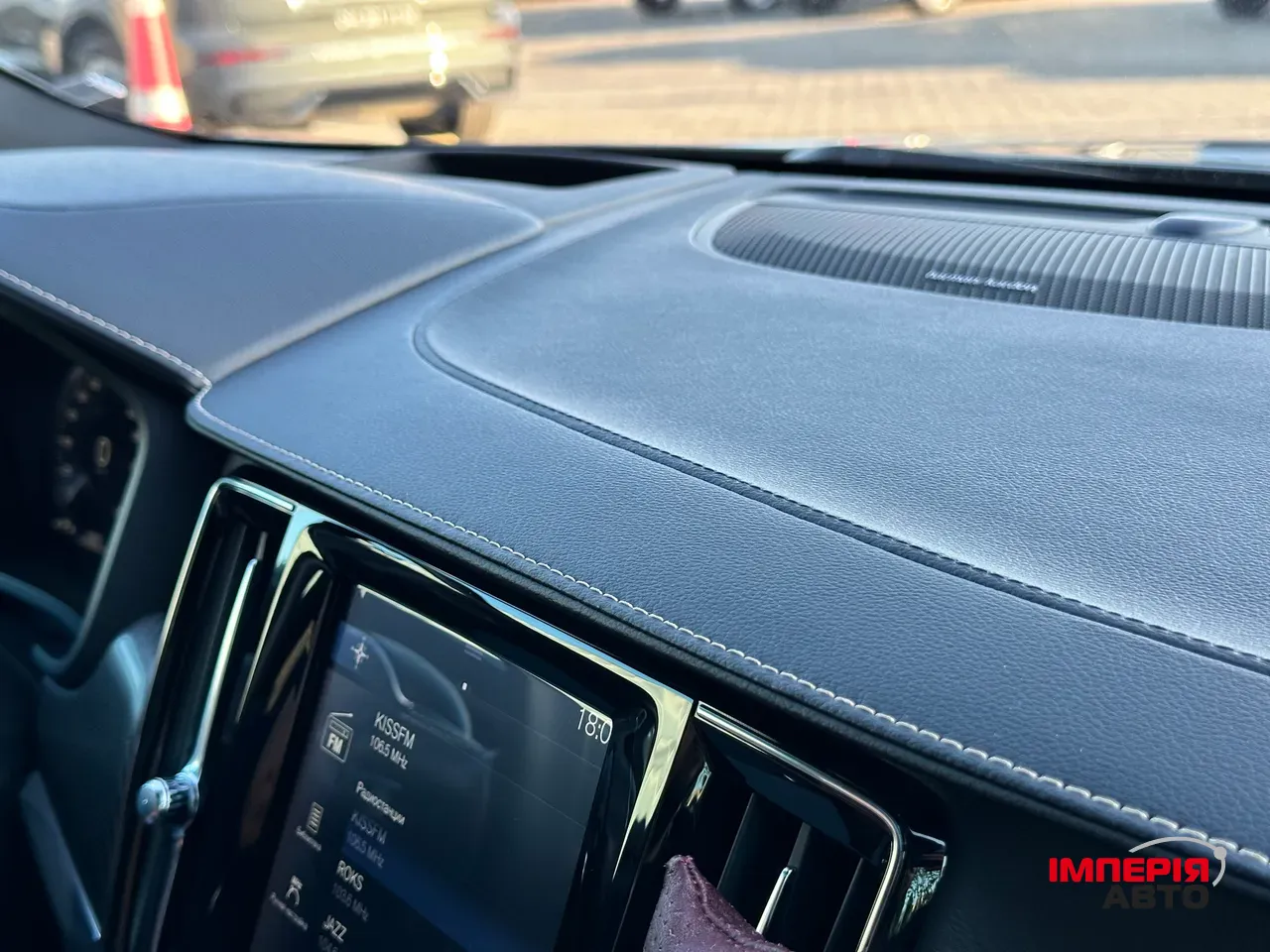 Volvo S90 - фото 48