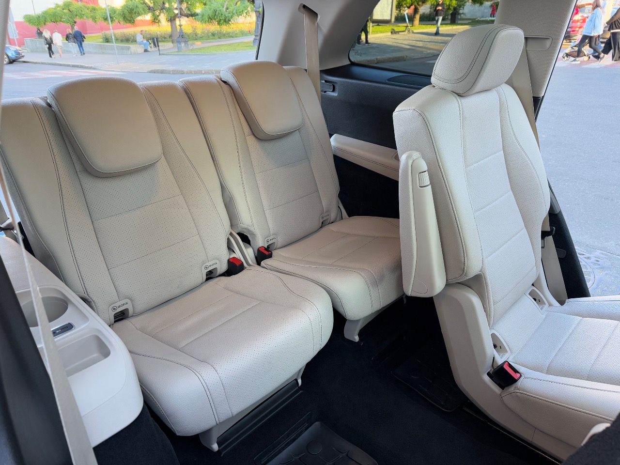 Mercedes-Benz GLS - фото 7