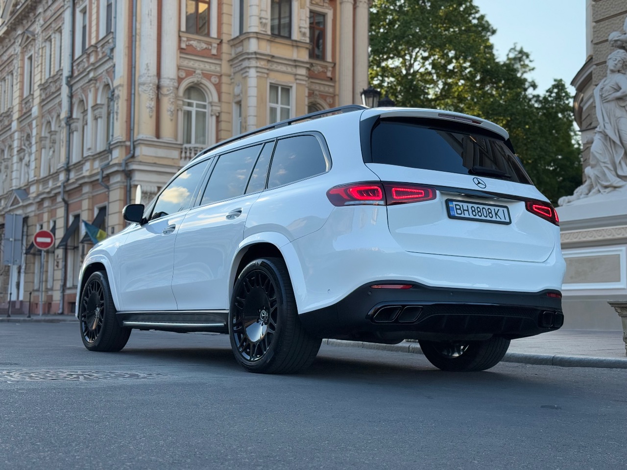 Mercedes-Benz GLS - фото 15