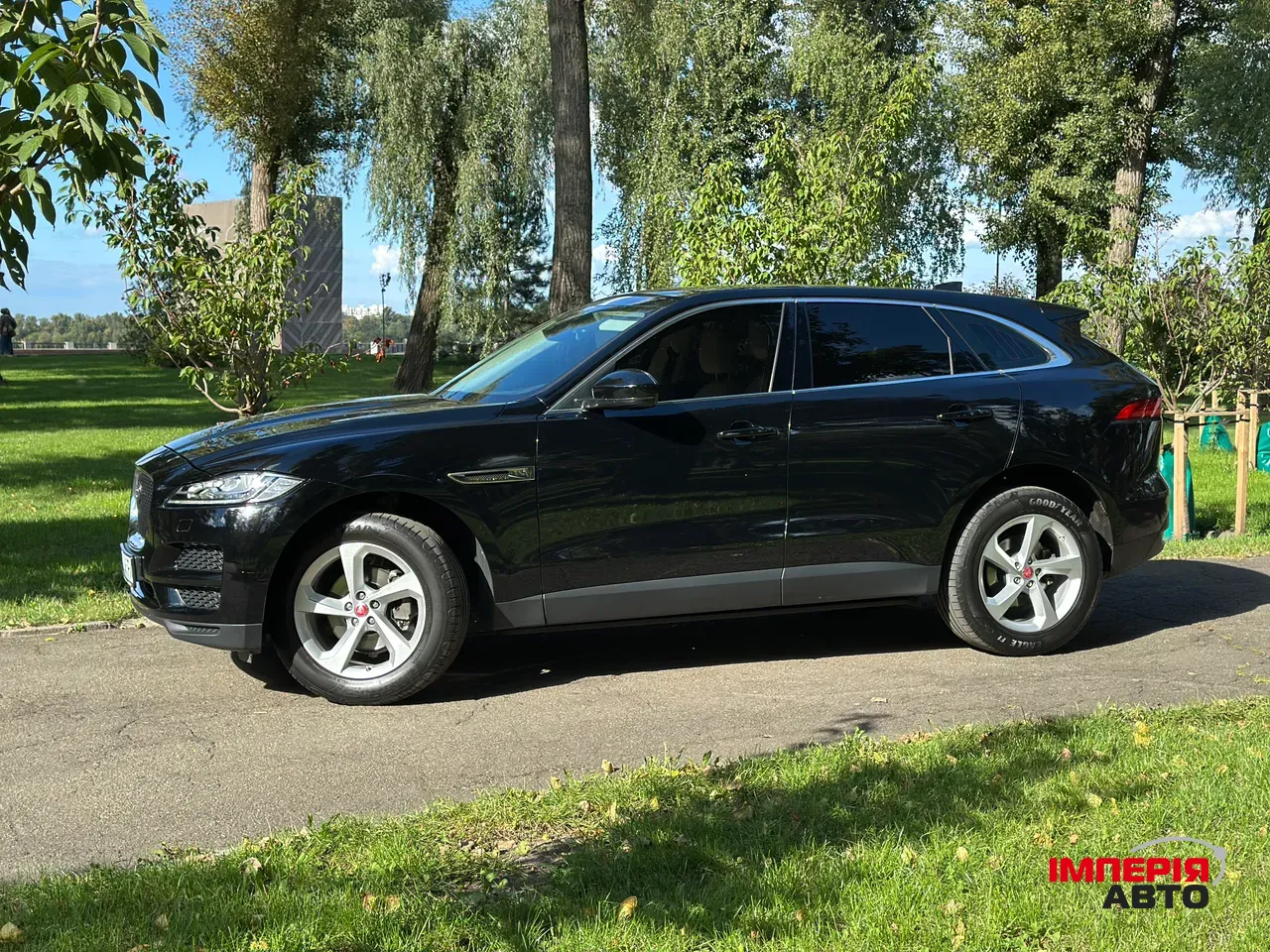 Jaguar F-Pace - фото 2