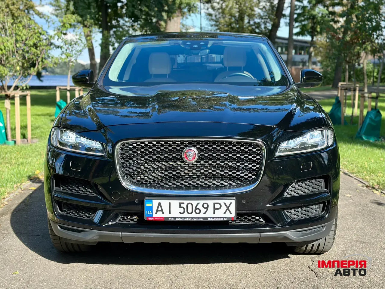 Jaguar F-Pace - фото 9
