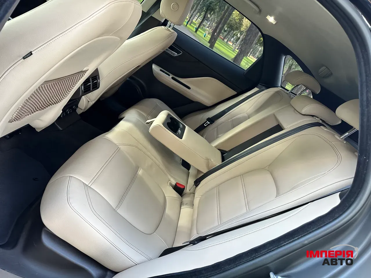 Jaguar F-Pace - фото 20