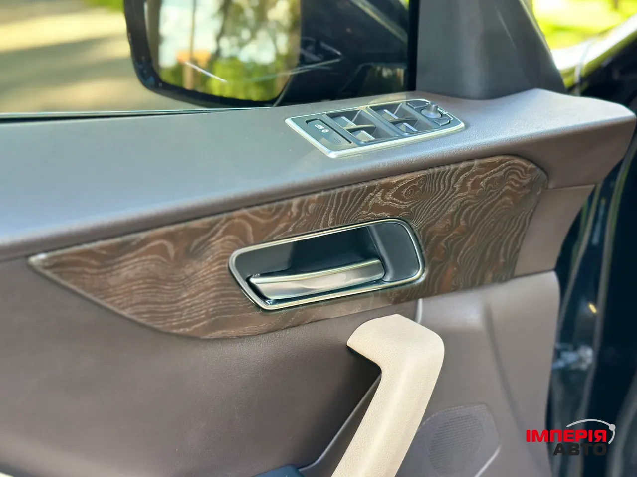 Jaguar F-Pace - фото 7