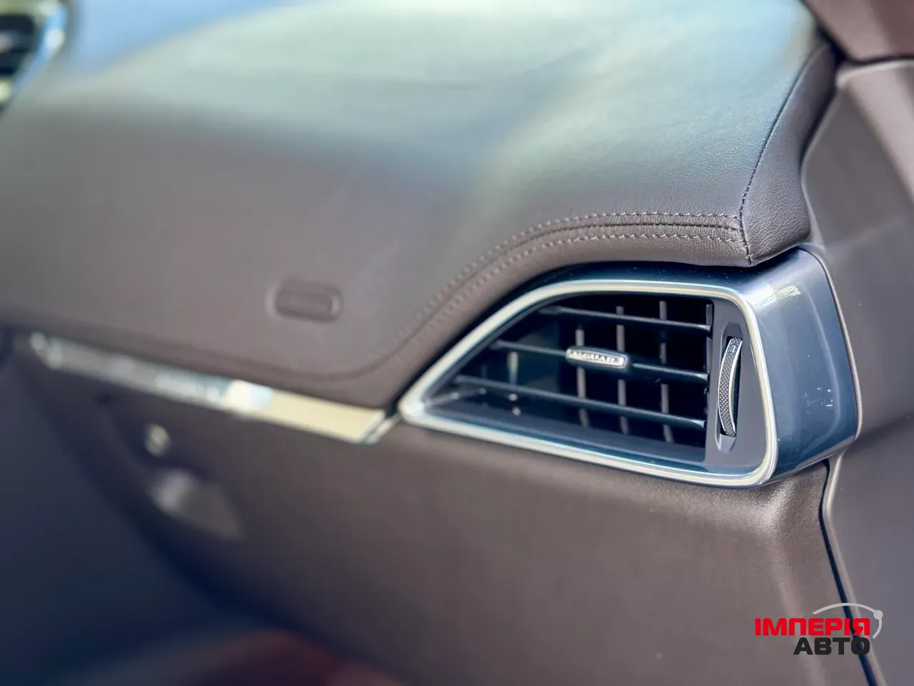 Jaguar F-Pace - фото 26