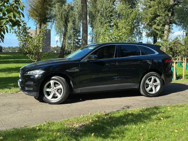 Jaguar F-Pace - фото 2