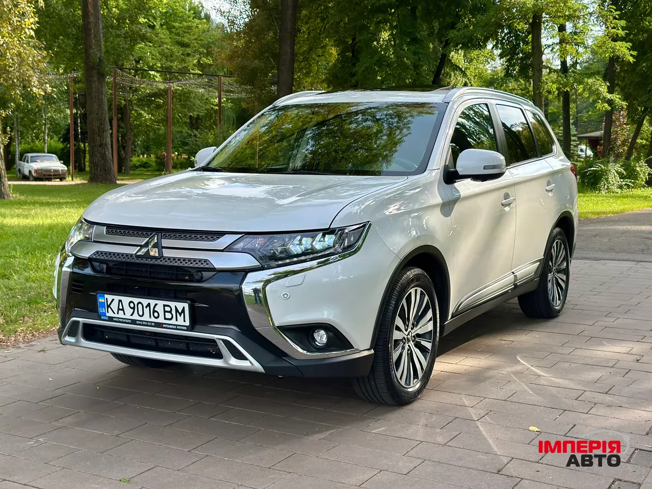 Mitsubishi Outlander - фото 24