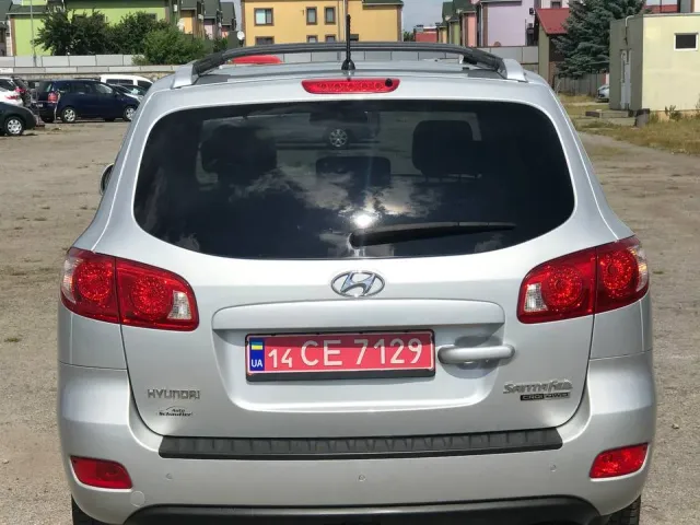 Hyundai Santa Fe - фото 2