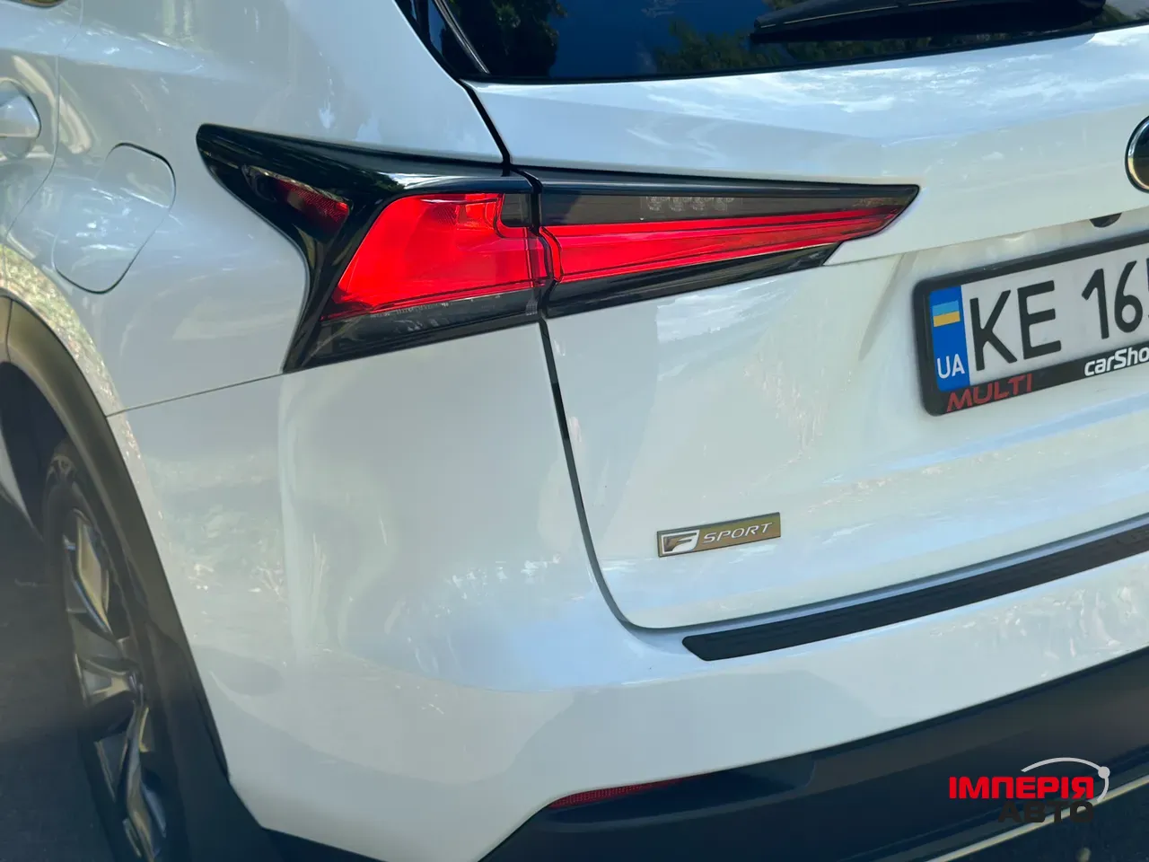 Lexus NX - фото 16